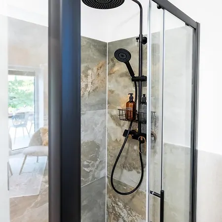 Private House - Serenity *