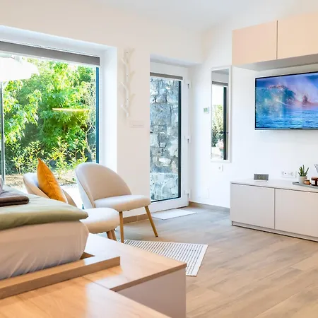 Private House - Serenity