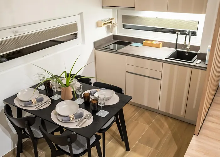 Private House - Serenity 別荘 Lokev