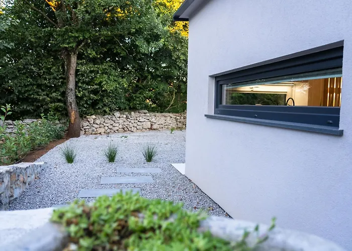 Private House - Serenity Feriehus Lokev