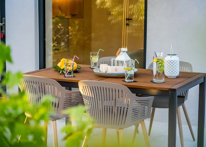 Private House - Serenity *